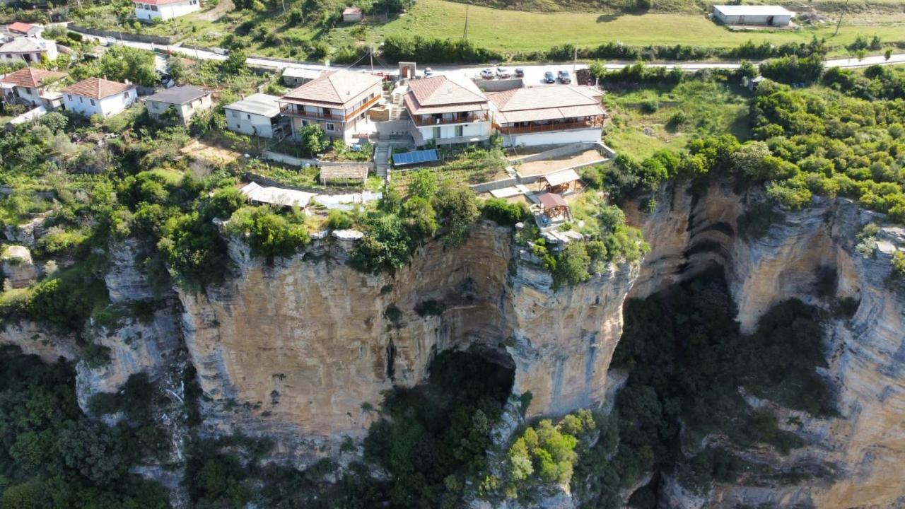 Guest house Bracaj Corovode
